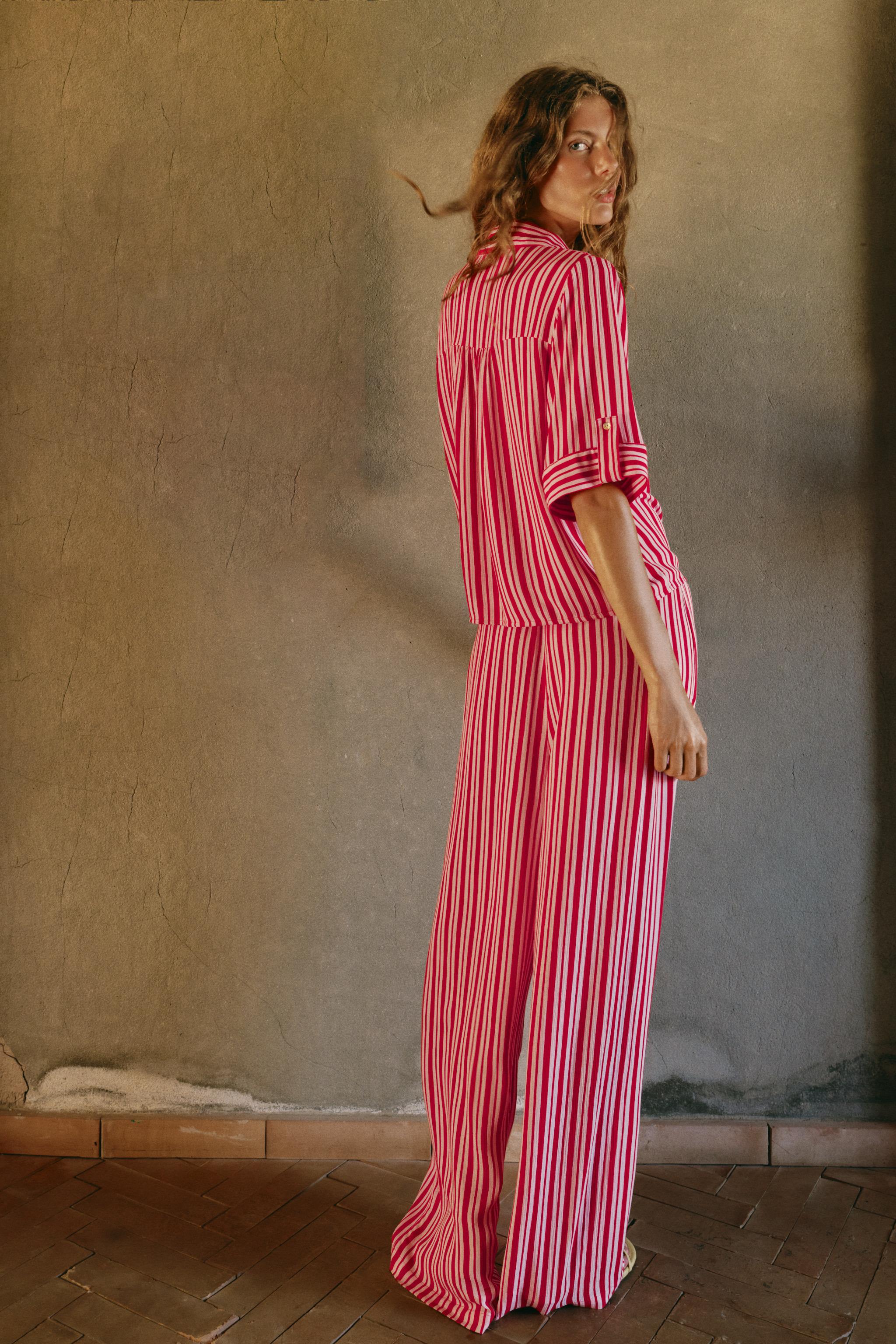 STRIPED WIDE LEG PANTS